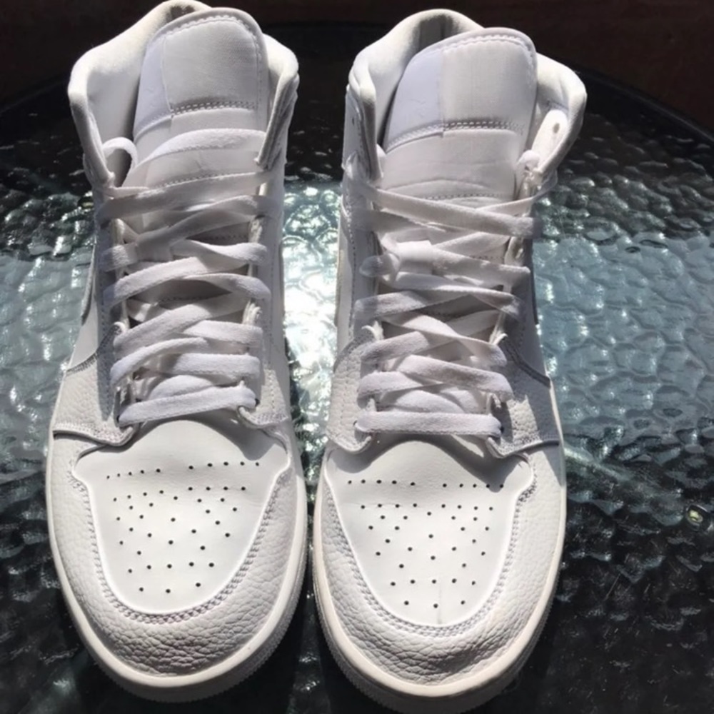 Air Jordan 1